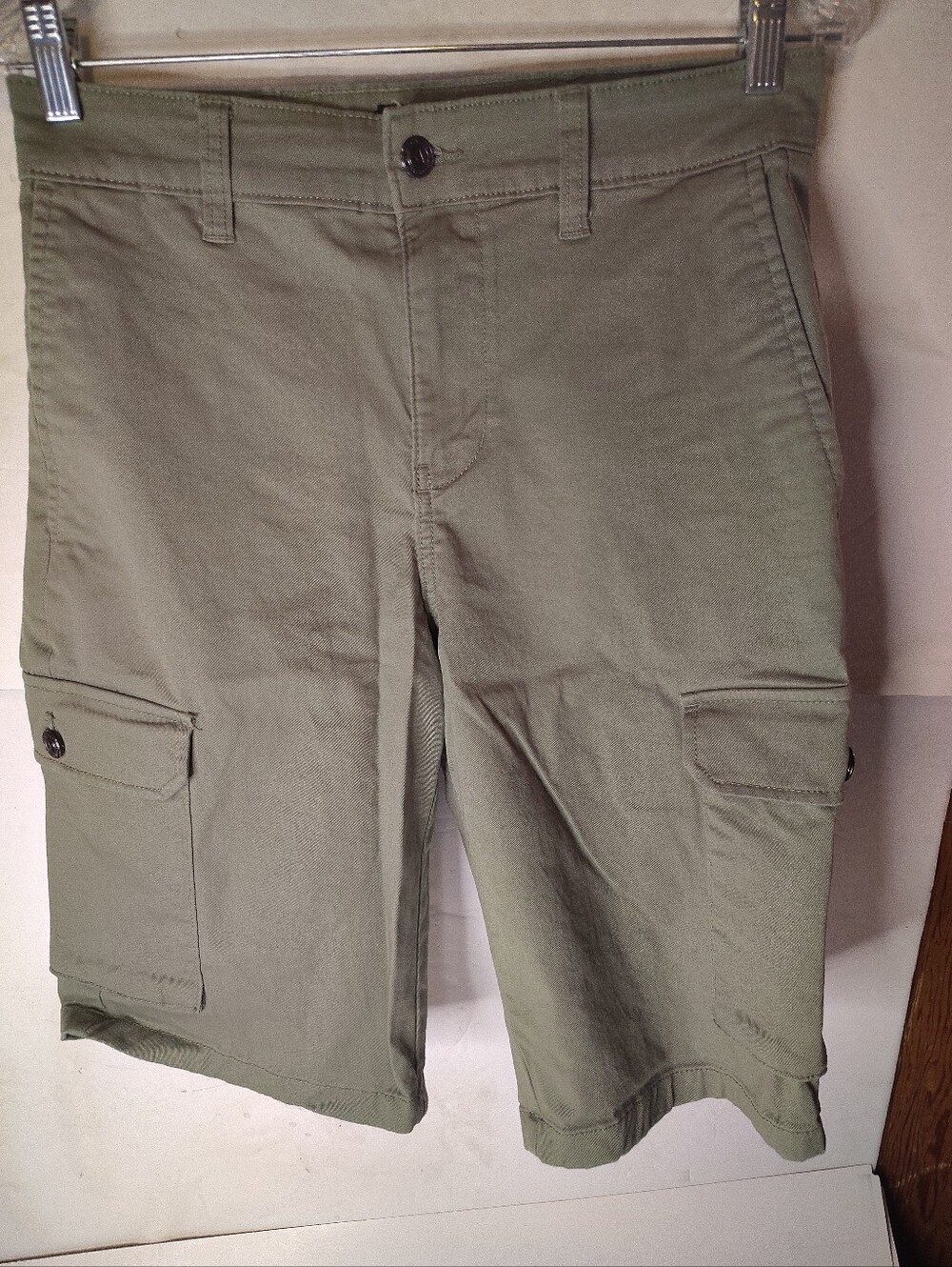 Airwalk Cargo shorts Green Size 28 11 1/2" Inseam